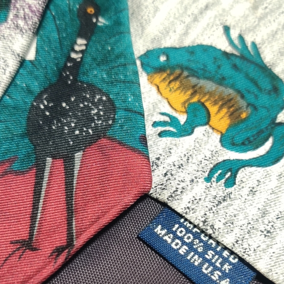 1991 Vintage World Wildlife Fund WWF design #106  Animal Print Silk Tie - Picture 3 of 8